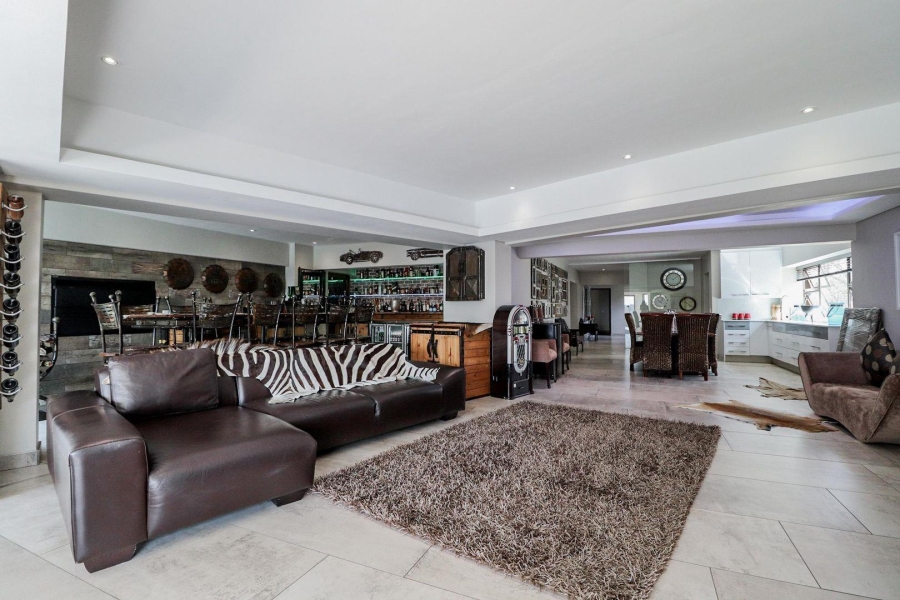 4 Bedroom Property for Sale in Boschenvaal River Front Lodges Free State